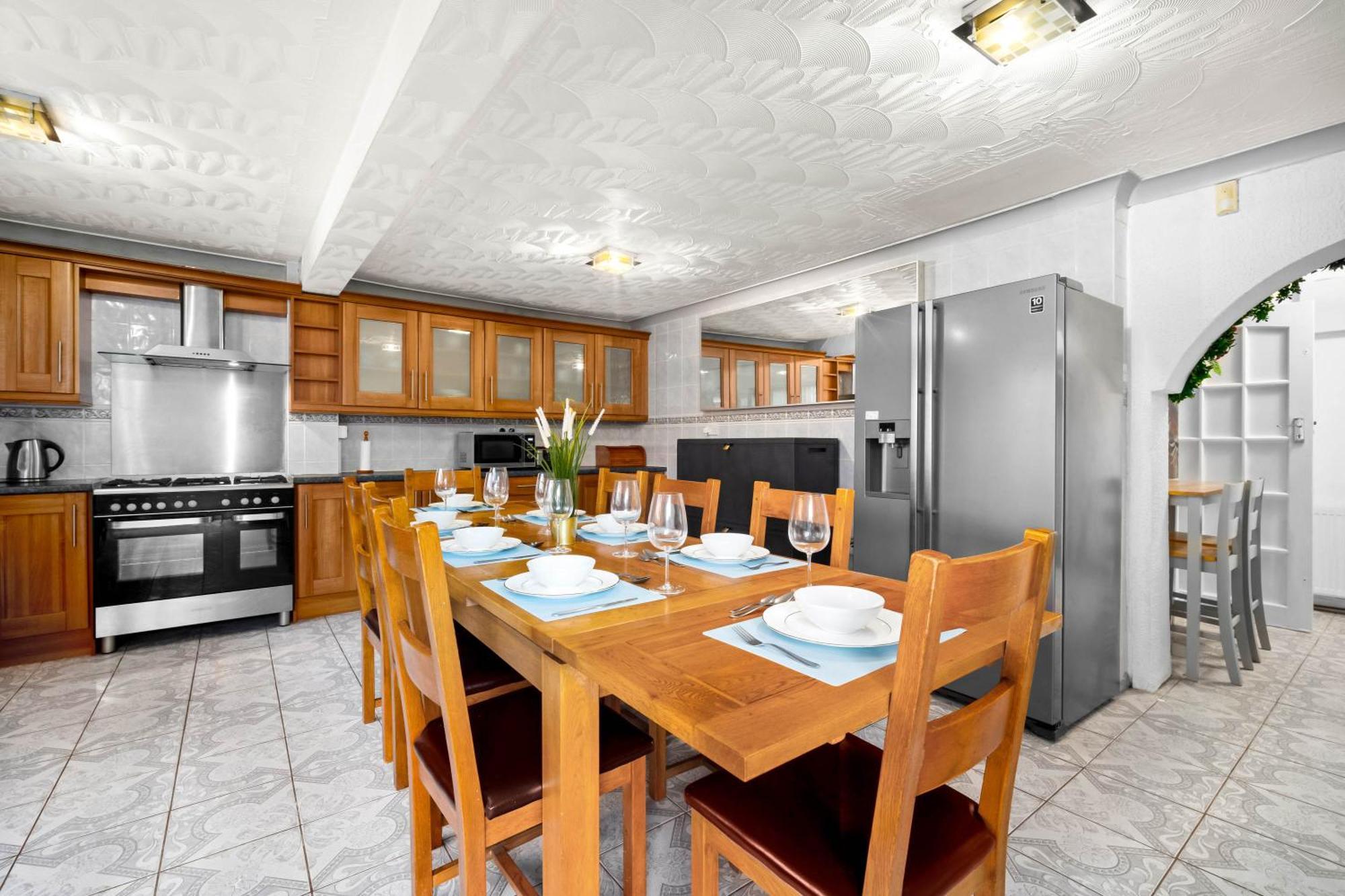 Modern 18 Guest Large Home In Solihull - Near Nec, Jlr, Hs2 And Bhx バーミンガム エクステリア 写真