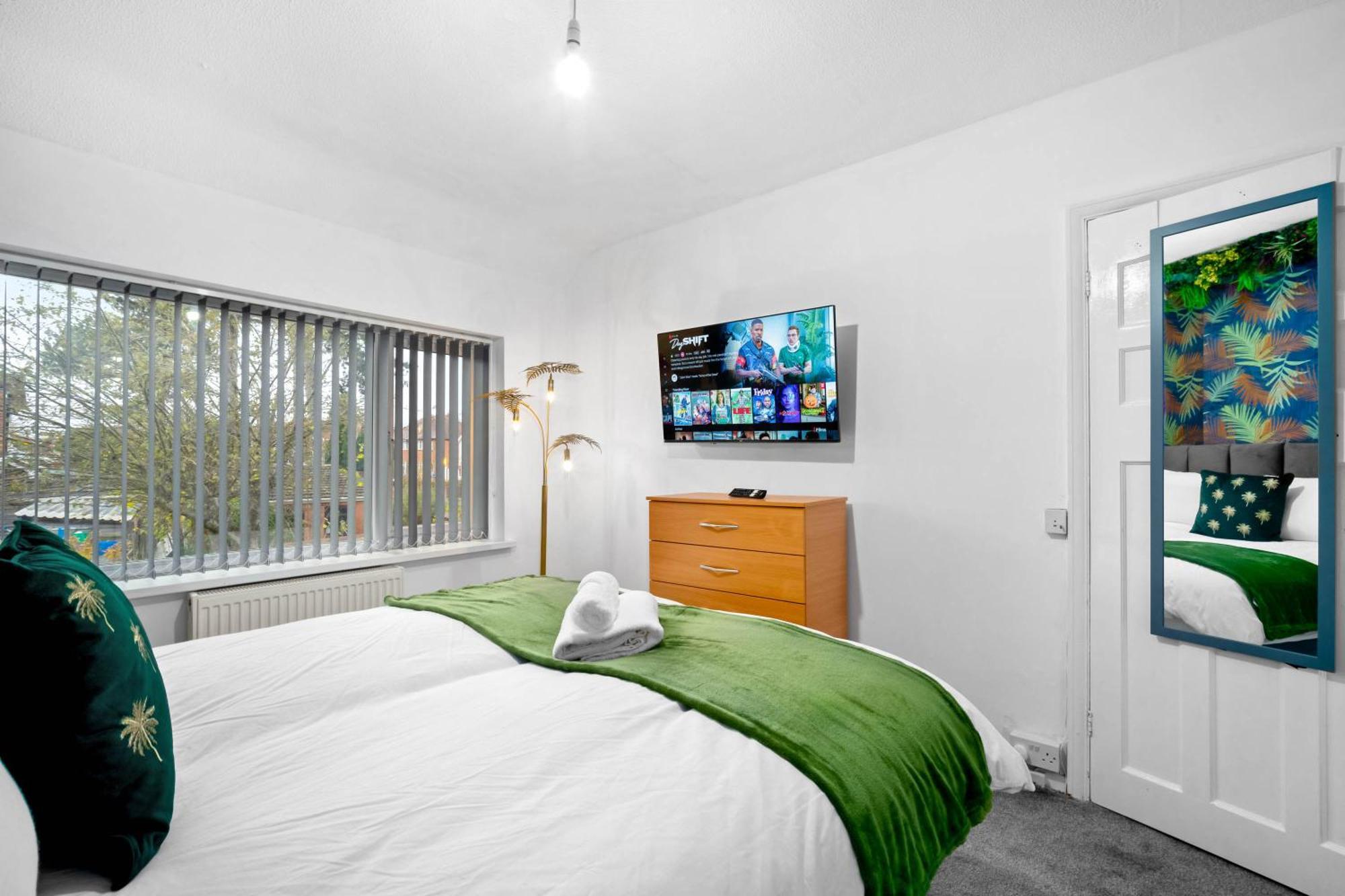 Modern 18 Guest Large Home In Solihull - Near Nec, Jlr, Hs2 And Bhx バーミンガム エクステリア 写真