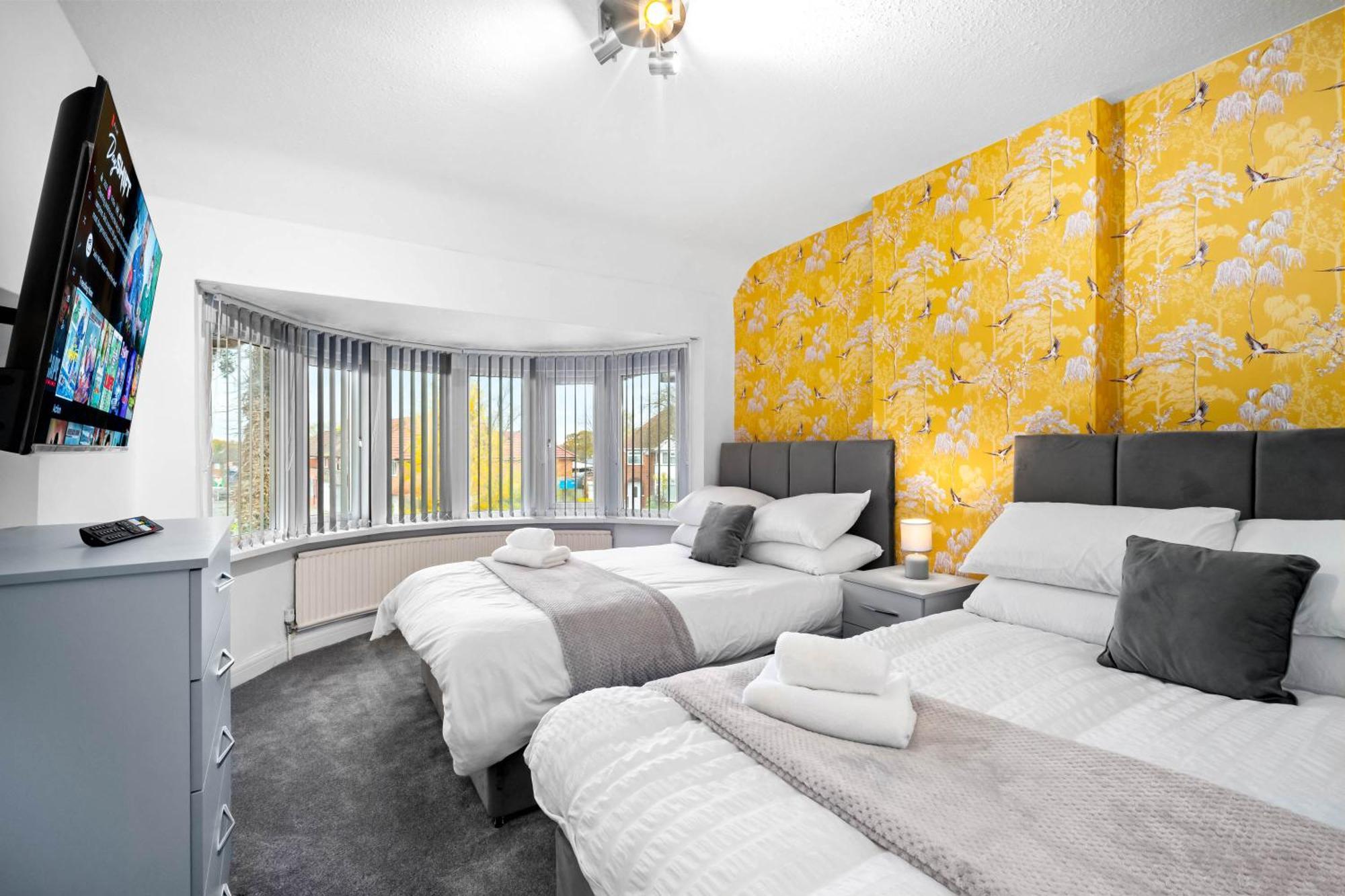 Modern 18 Guest Large Home In Solihull - Near Nec, Jlr, Hs2 And Bhx バーミンガム エクステリア 写真