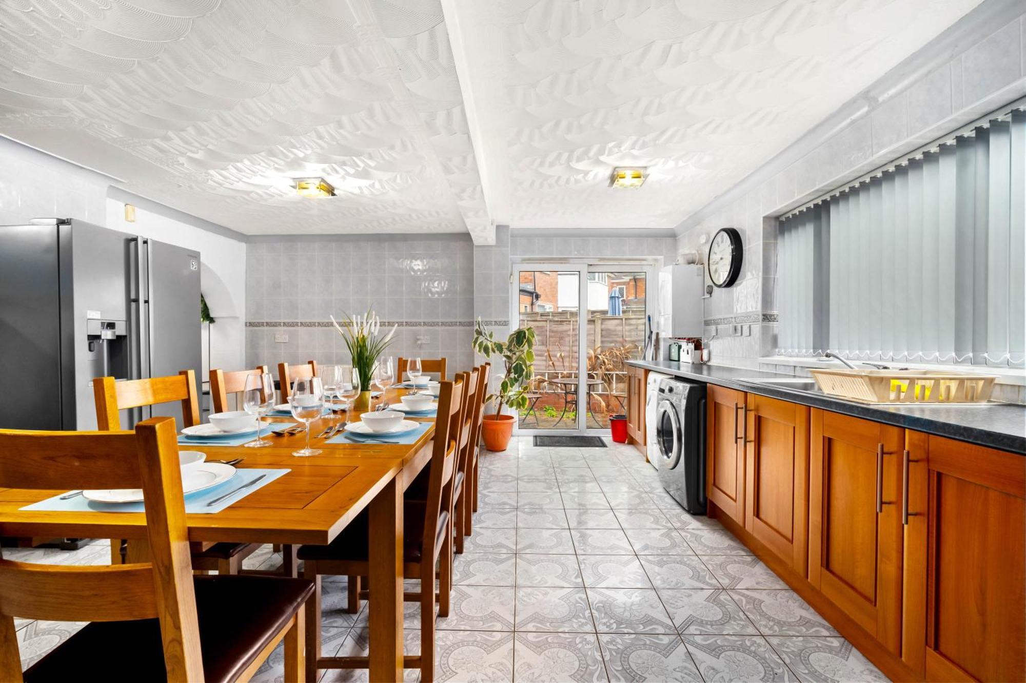 Modern 18 Guest Large Home In Solihull - Near Nec, Jlr, Hs2 And Bhx バーミンガム エクステリア 写真