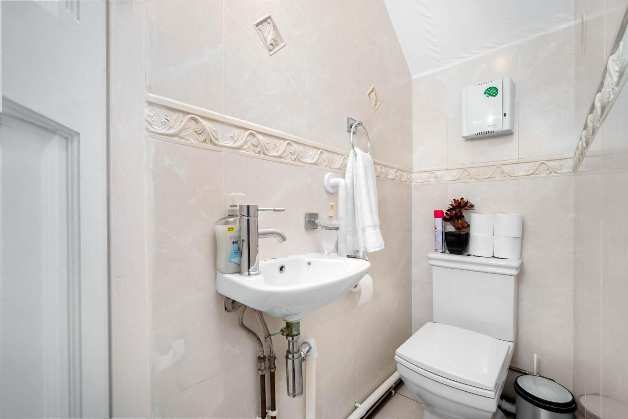 Modern 18 Guest Large Home In Solihull - Near Nec, Jlr, Hs2 And Bhx バーミンガム エクステリア 写真
